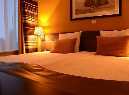 Hotel Grand Beatrix 4*